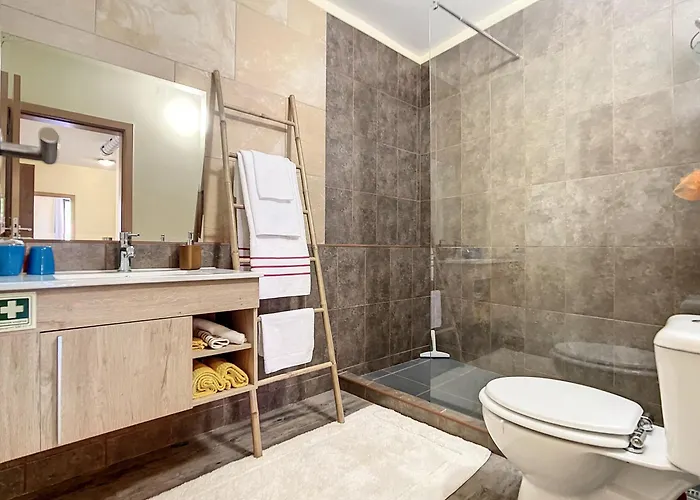 Avo Maria House By Ah *